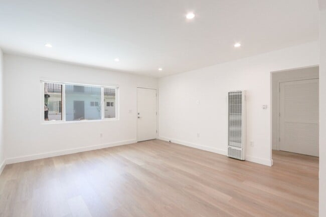 Photo - 1703 Armacost Ave