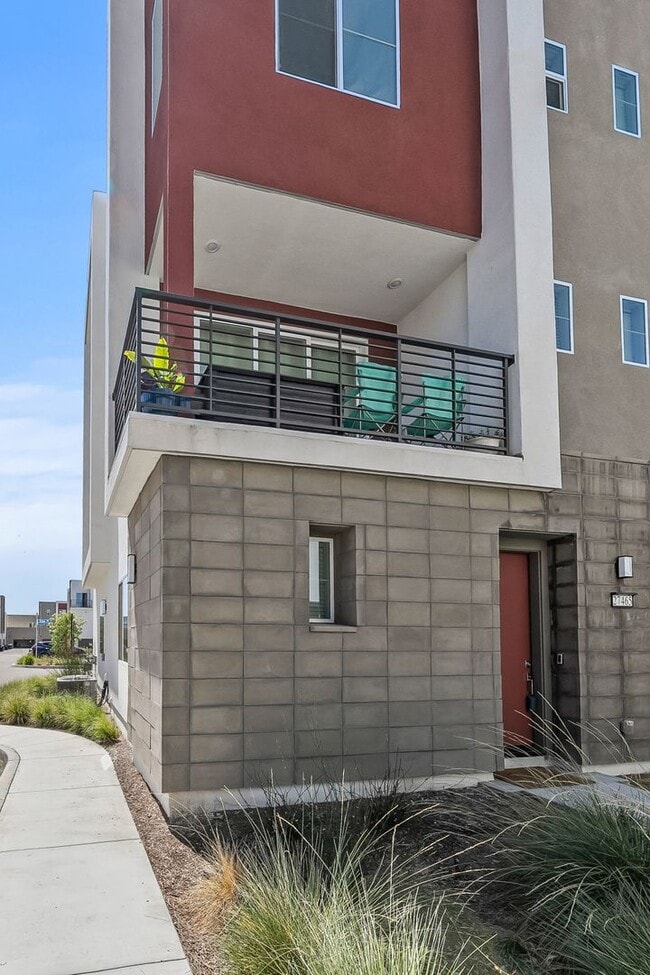 Photo - Exquisite Modern Townhome Nestled in the T...