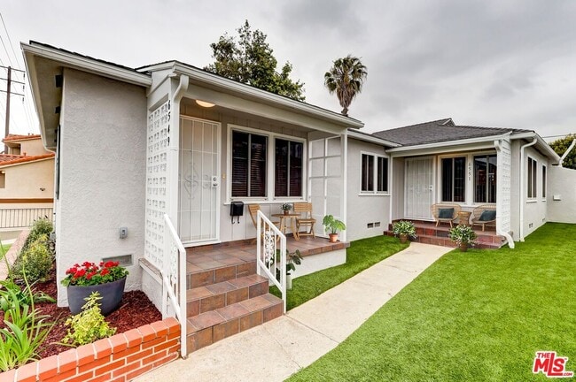 Photo - 6549 W 86th Pl Townhome
