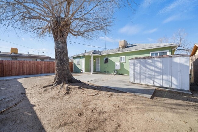 Photo - 44526 Cedar Ave