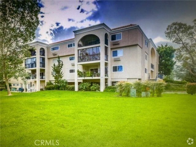 Building Photo - 3499 Bahia Blanca W Unit 2D Rental