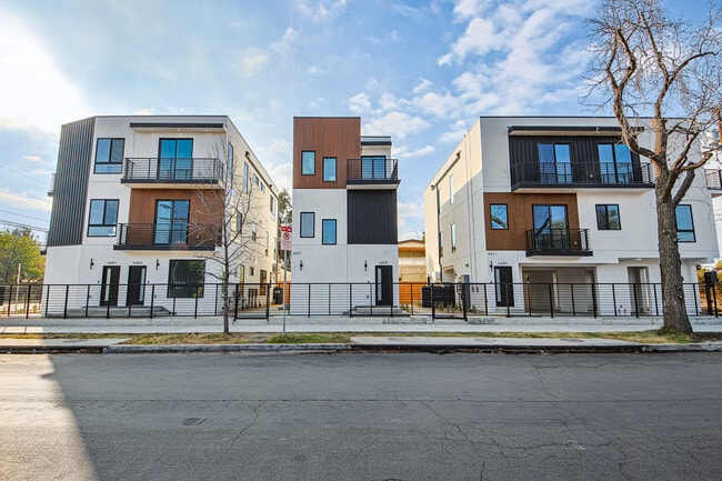 Building Photo - 6405 Odessa Ave