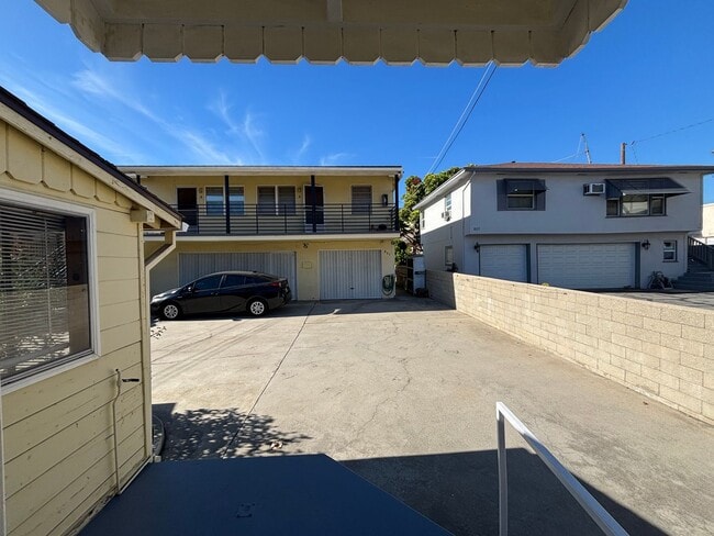 Photo - 2nd St., 829-831 Unit 829