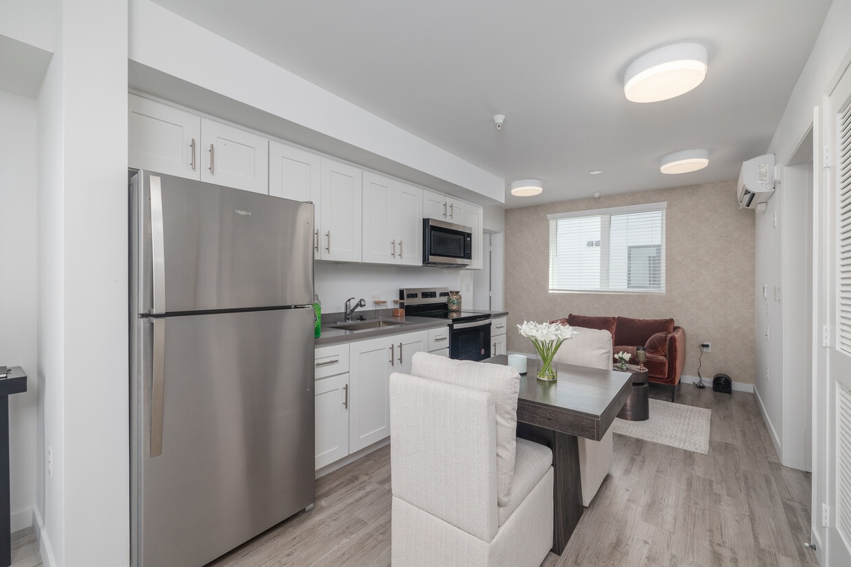 3D Tour - 5300 Crenshaw Apartments