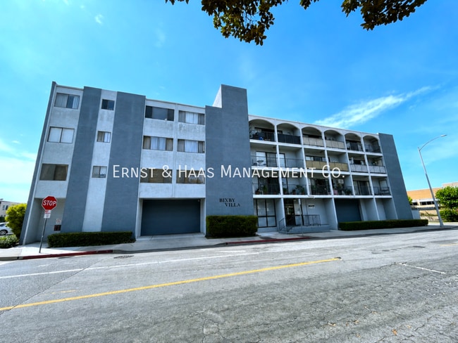 Building Photo - 4595 California Ave Unit #209