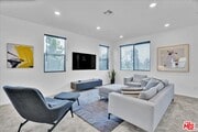 Photo - 725 Daniel Freeman Cir