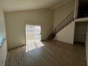 Photo - Modern and Spacious 3-Bedroom Townhome in ...