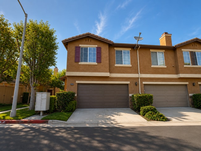 Building Photo - Newly Updated 3 Bedroom Condo in Gated Community in Murrieta