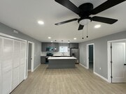 Photo - 1351 Baldwin St