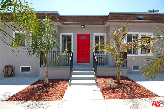 Photo - 1264 N Westmoreland Ave