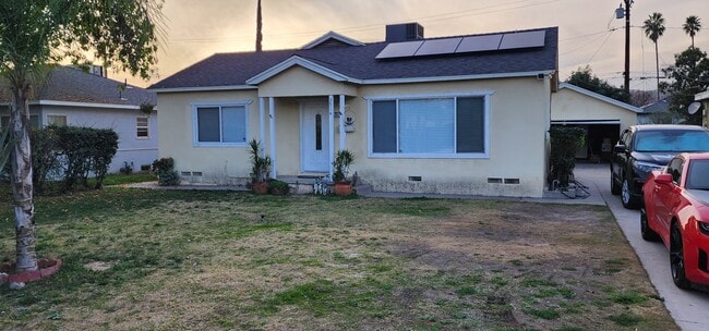 Photo - 3514 Leroy St