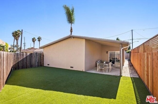 Photo - 4282 Sawtelle Blvd