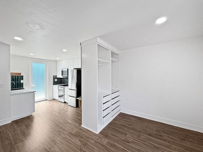 Photo - 3696 Bellingham Ave Unit 3696B (Studio)