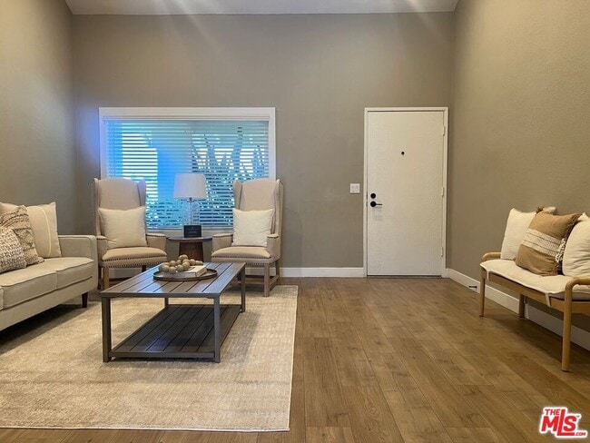 Photo - 21166 Vía Canon Unit 2