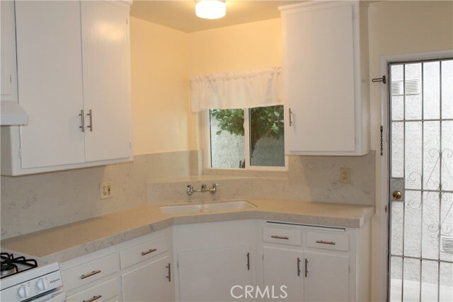Photo - 445 E Providencia Ave