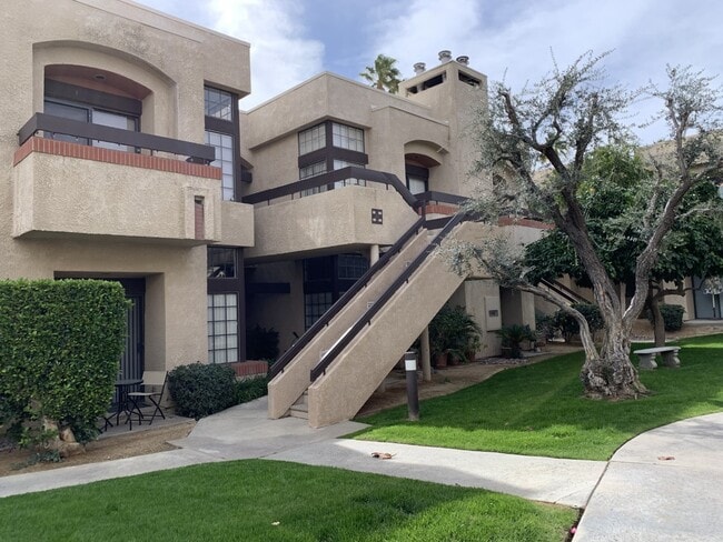 Number #81 left - 2601 S Broadmoor Dr Unit 2601 So Broadmoor Drive