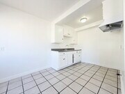 Photo - 1017 W 95th St Unit 3
