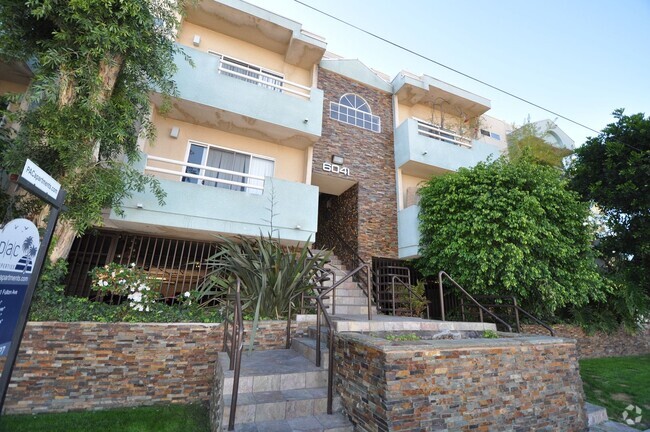Building Photo - 6041 Fulton Ave Unit 111 Rental