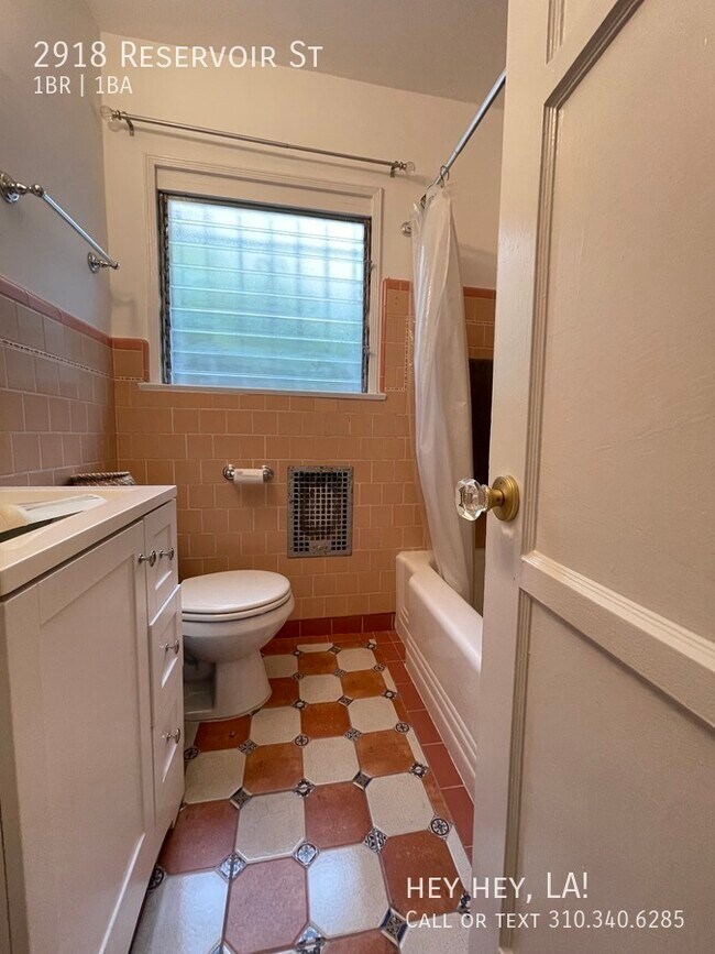 Photo - 2918 Reservoir St