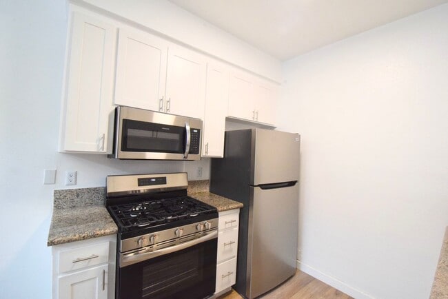 Photo - 11107 La Maida St Unit 203