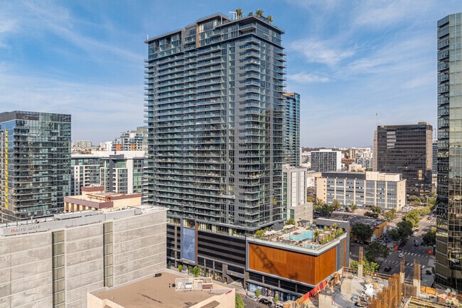 Building Photo - The Lindley Rental