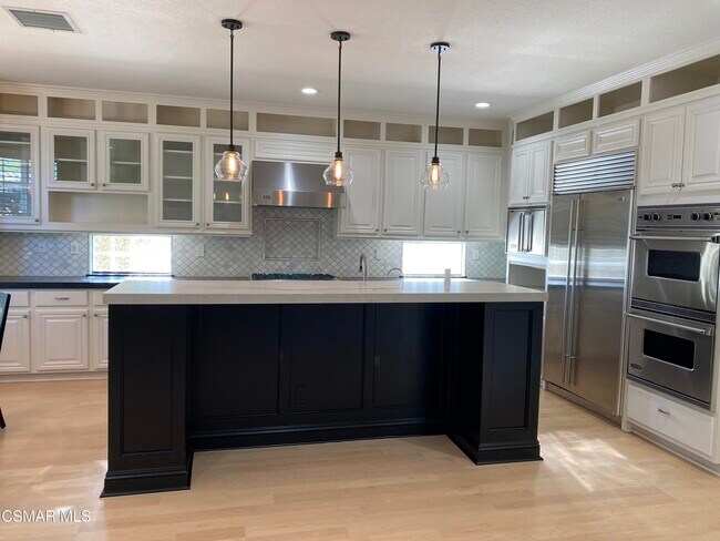 Photo - 3082 Eaglewood Ave