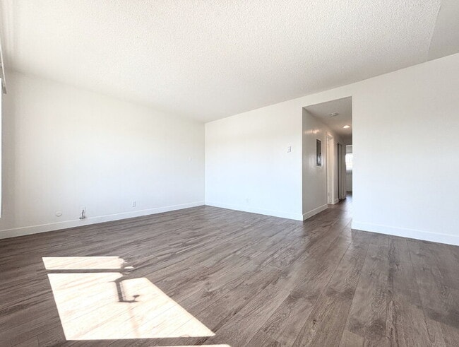 Photo - 820 Oakwood St Unit 3