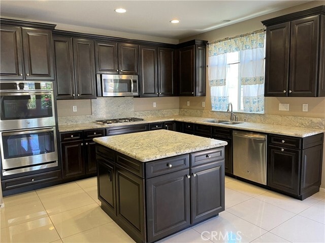 Photo - 159 Fieldwood