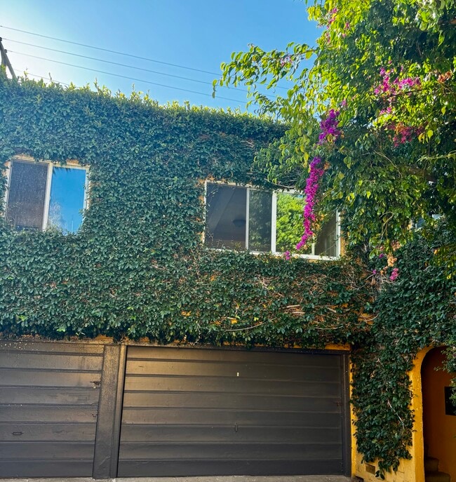 Photo - 921 S Curson Ave Apartments Unit 921