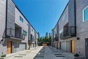 Photo - 13536 Vanowen St Condo Unit 5-5
