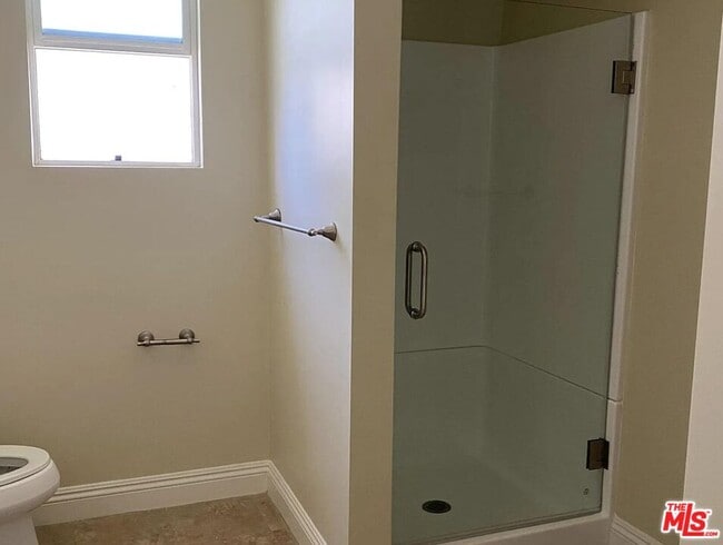 Photo - 567 S Wilton Pl Unit 4