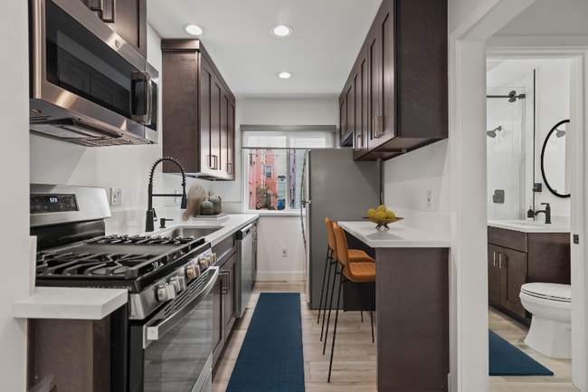 Building Photo - 410 Lucas Ave Unit E Rental