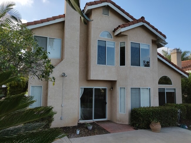 Photo - 1808 Crystal Ridge Way