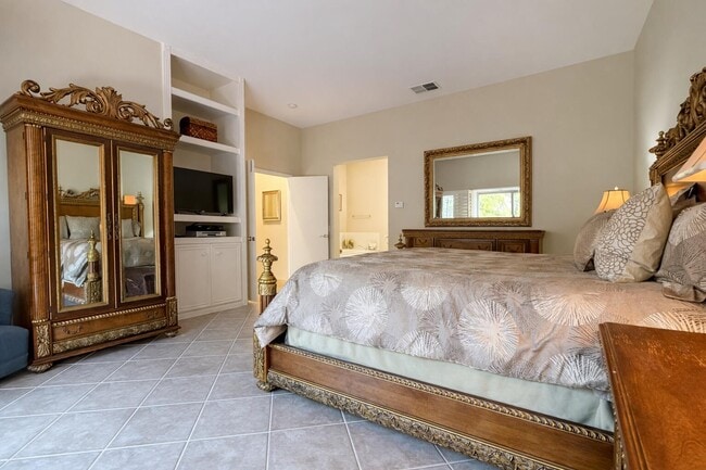 Photo - 83 N Kavenish Dr