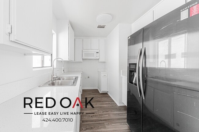 Photo - 7340 Haskell Ave Unit 104