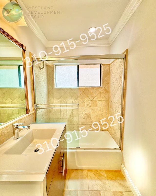 Photo - 1506 S Barrington Ave Unit 104