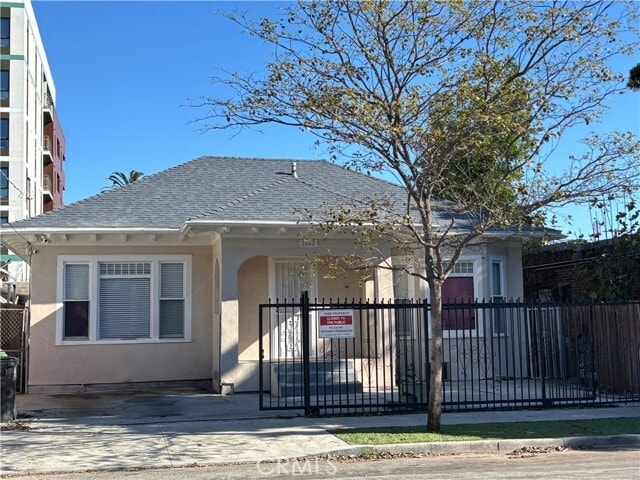 Building Photo - 1042 S Catalina St