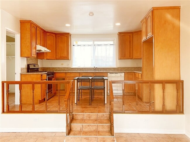 Building Photo - 11125 Freer Ave
