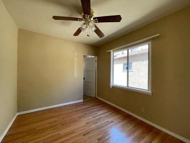 Photo - 736 Marine St Unit 736