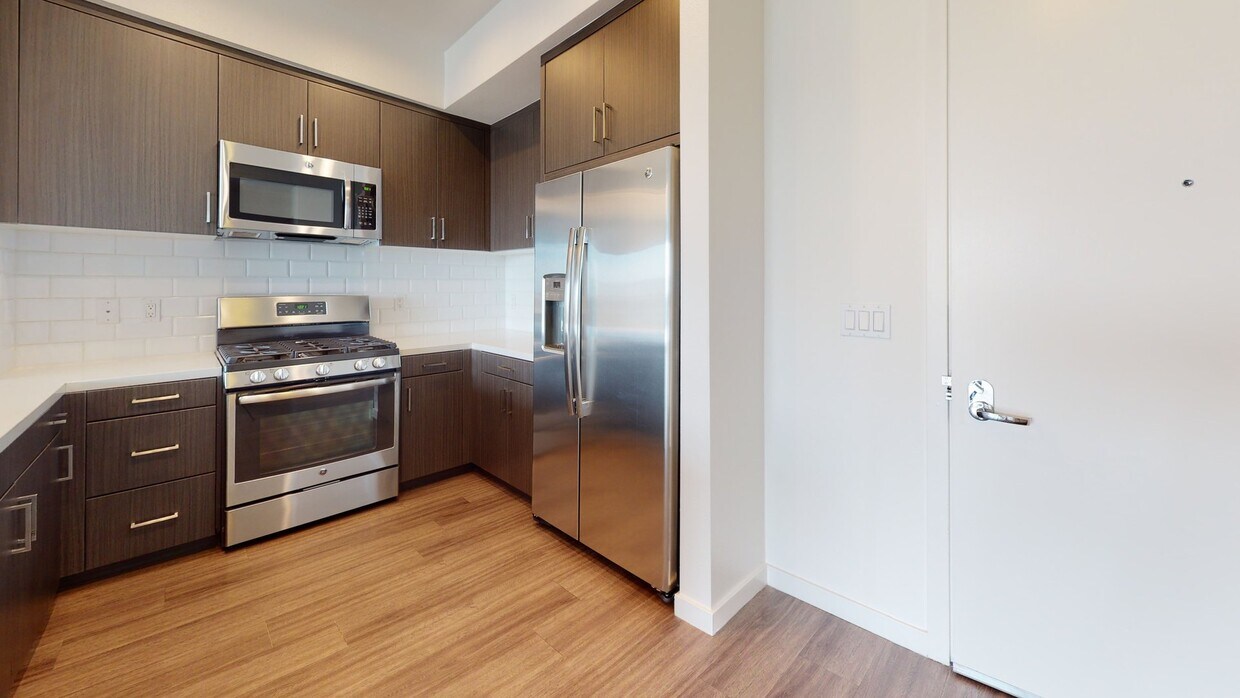 3D Tour - 7141 Santa Monica Blvd Unit 615