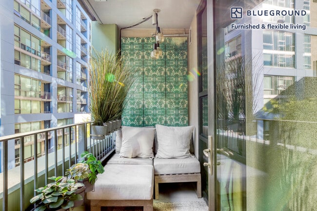 Photo - 350 Eleventh Ave Unit FL4-ID37