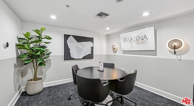 Photo - 290 N Hudson Ave Unit 305W