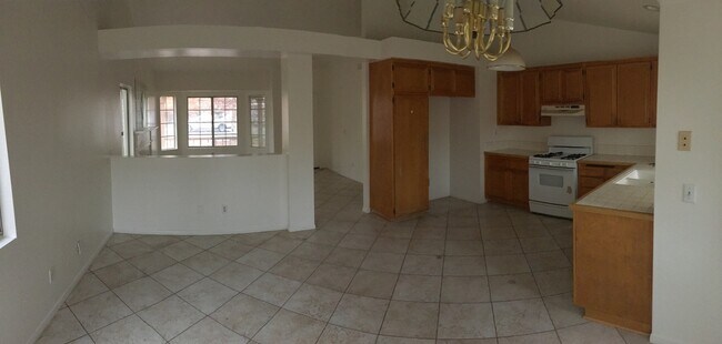 Photo - 3 Bedroom / 2 Bathroom Home in Perris