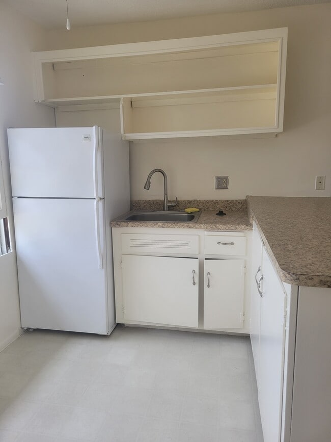 Photo - 427 Avenue G Ave Unit 8