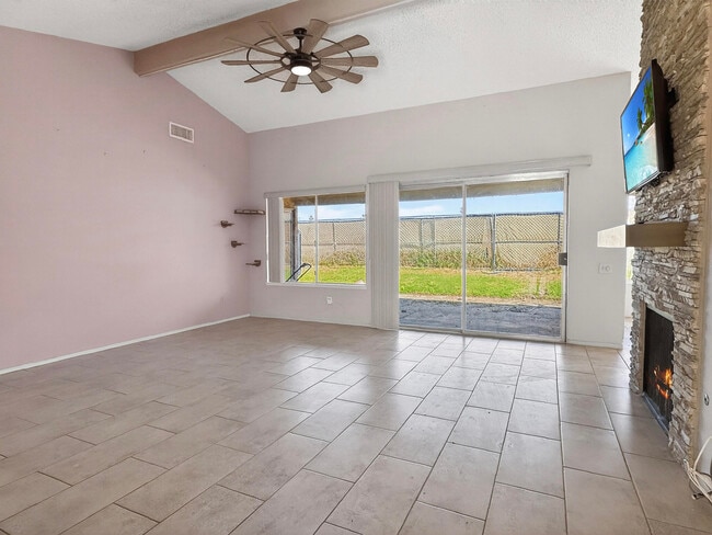 Photo - 76946 Kentucky Ave