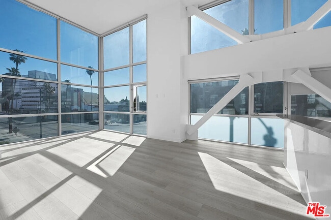 Building Photo - 8601 Wilshire Blvd Unit 1104