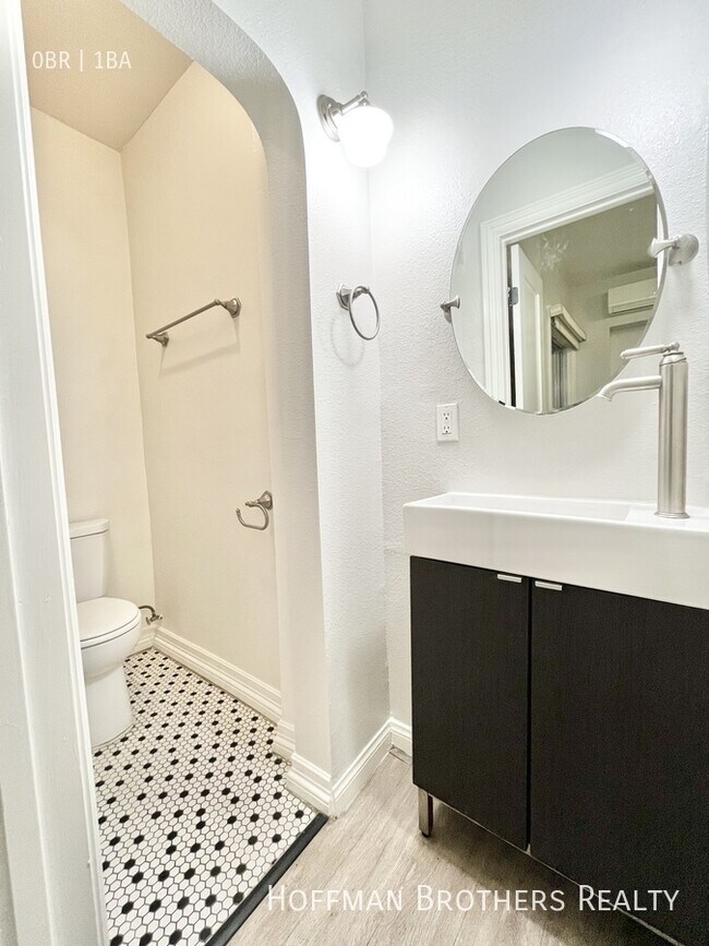 Photo - 412 S Lake St Unit 208