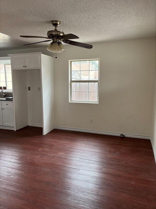 Photo - 1151-1153 E 88th Pl Unit 1151