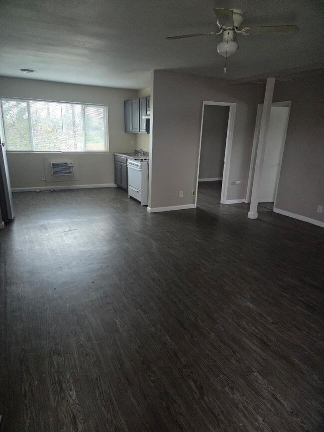 Photo - 2677 S Rosedale Ave