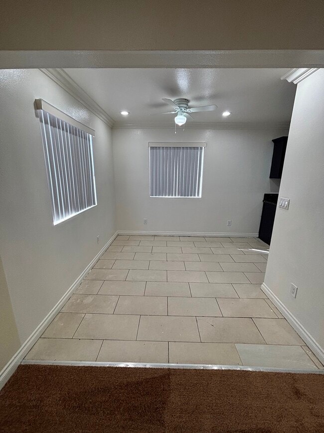 Photo - 156 E 67th St